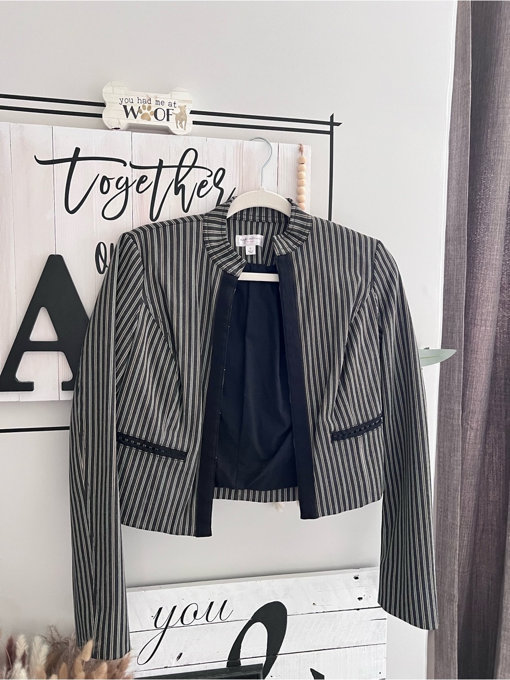 Isaac Mizrahi Black and White Pinstripe Cropped Blazer